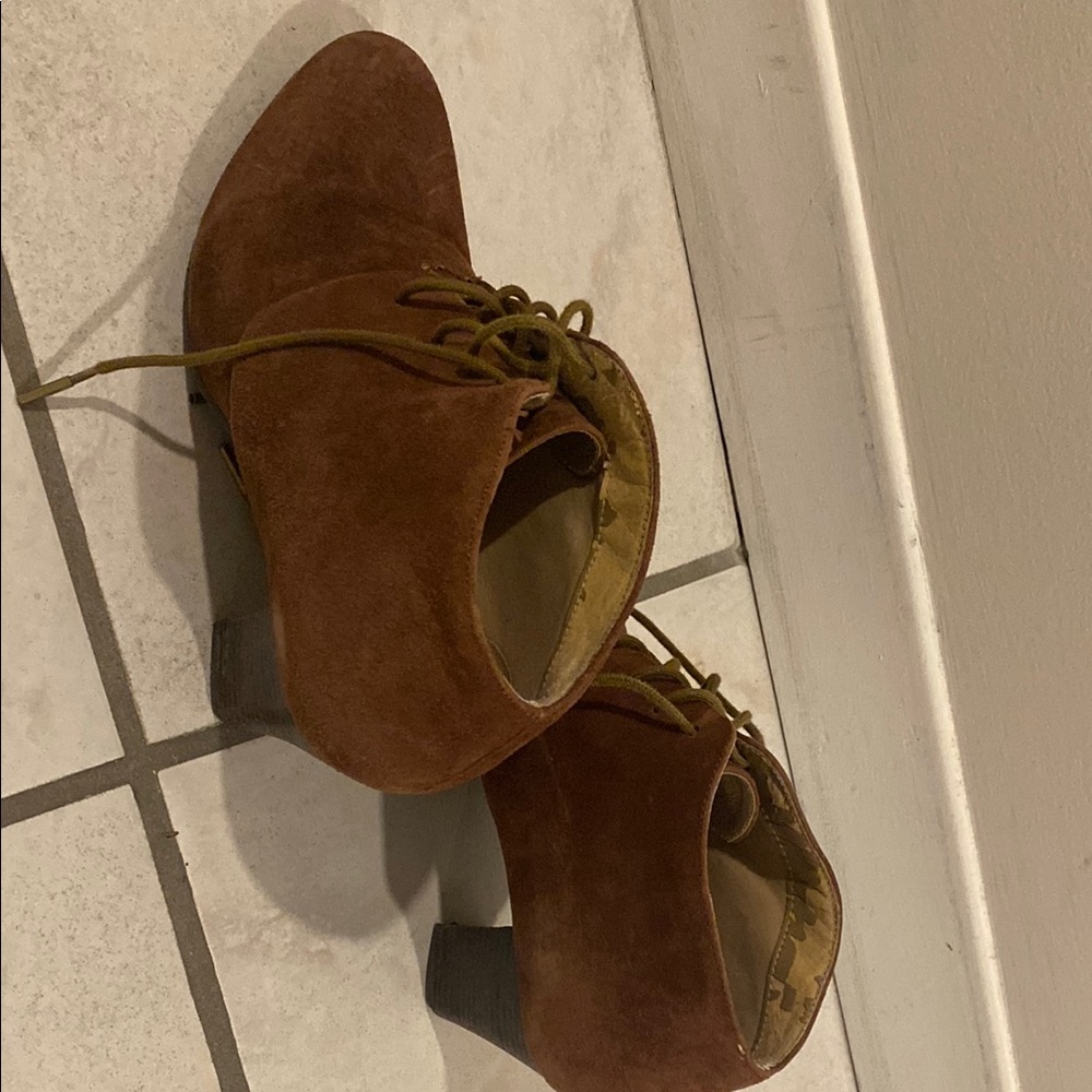 Elegant Brown Suede Women's Shoes